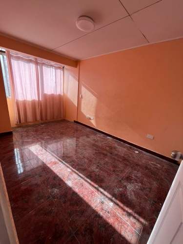 Casa Central, Calle Condell ideal para Oficinas, Fundaciones, Bodega