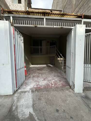 Casa Central, Calle Condell ideal para Oficinas, Fundaciones, Bodega