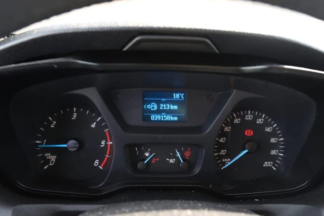 FORD TRANSIT FURGON DE CARGA 2023 UNICO DUEÑO FULL A/C