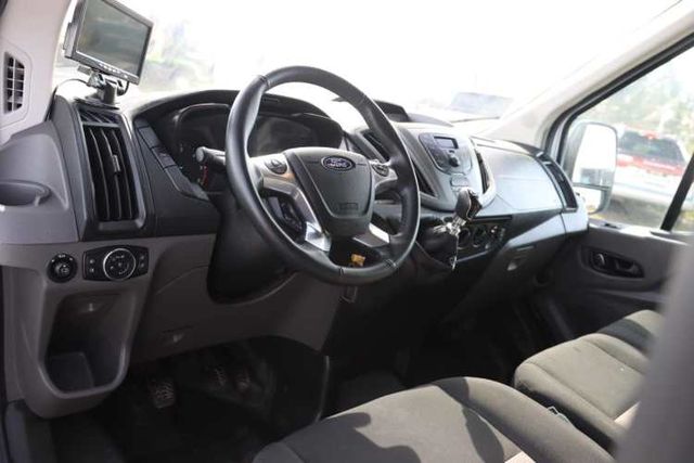 FORD TRANSIT FURGON DE CARGA 2023 UNICO DUEÑO FULL A/C