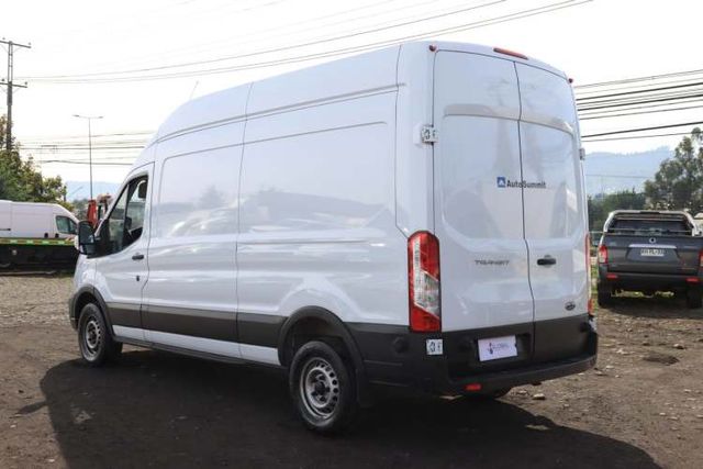 FORD TRANSIT FURGON DE CARGA 2023 UNICO DUEÑO FULL A/C