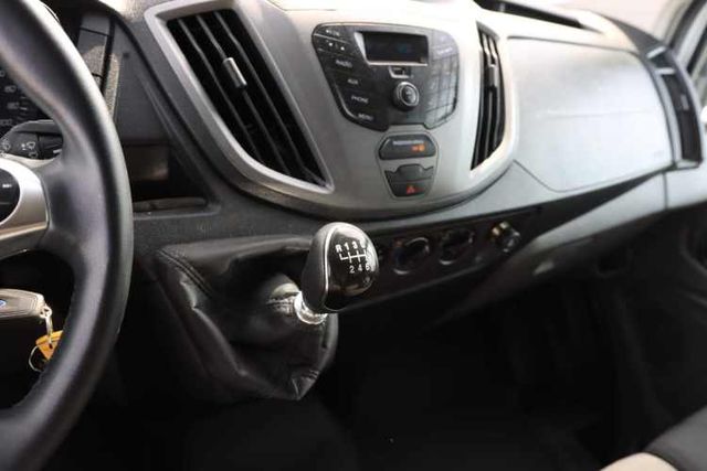 FORD TRANSIT FURGON DE CARGA 2023 UNICO DUEÑO FULL A/C