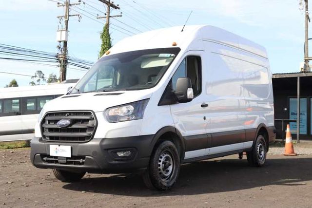 FORD TRANSIT FURGON DE CARGA 2023 UNICO DUEÑO FULL A/C