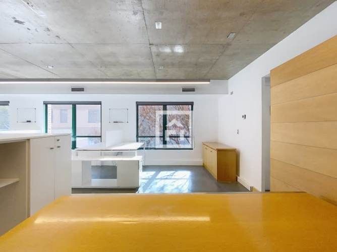 HERMOSA OFICINA EN EL MEJOR SECTOR DE VITACURA