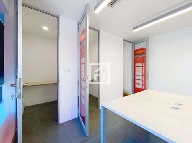 HERMOSA OFICINA EN EL MEJOR SECTOR DE VITACURA