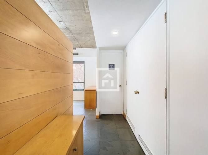 HERMOSA OFICINA EN EL MEJOR SECTOR DE VITACURA