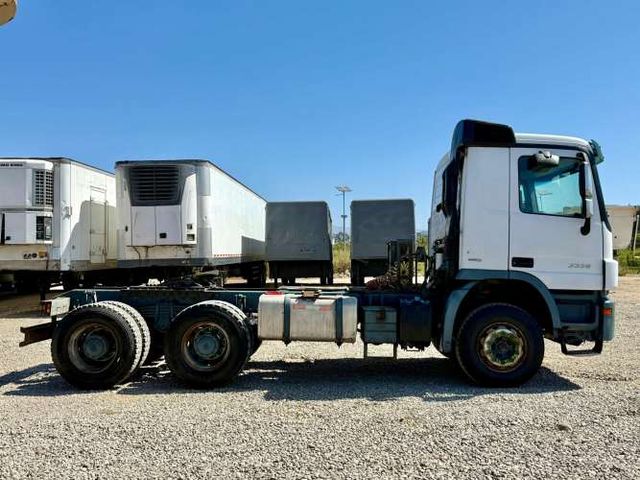 2013 Tractocamión Mercedes Benz Actros 3336 con cubo reductor – caja automática