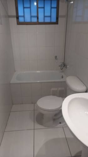 Casa Barrio Universitario, Colina 1604 La Serena