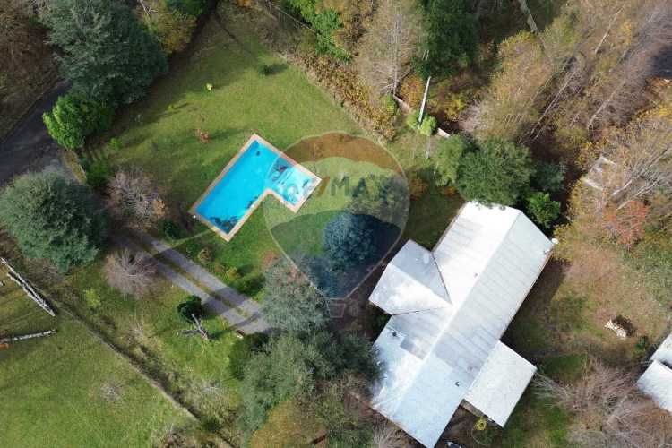 Casa en parcela con 2 cabañas en pucon