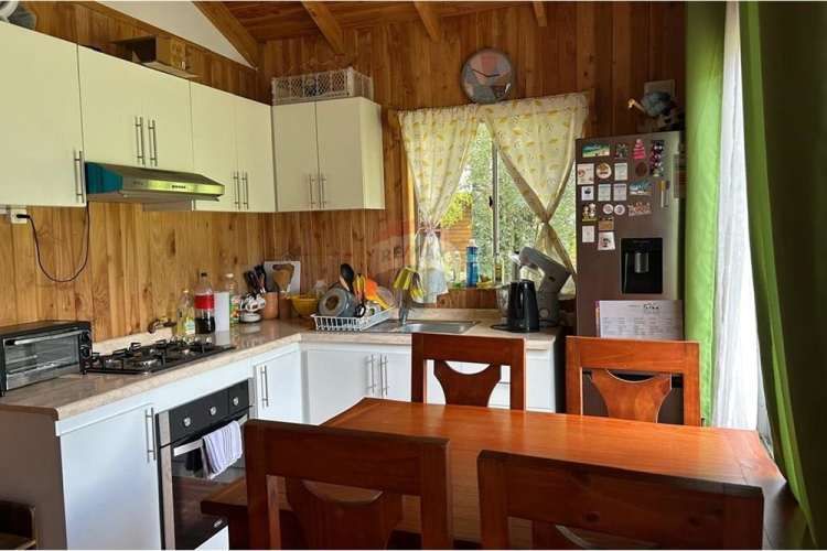Casa en parcela con 2 cabañas en pucon