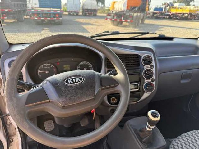 2012 Camioneta Kia Frontier 2.5 con carroceria furgón carga general