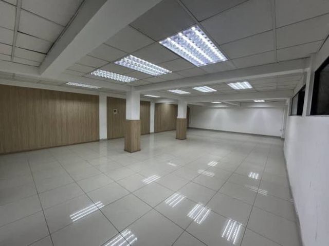 ARRIENDO PROPIEDAD INDUSTRIAL DE 1.189M2- PROVIDENCIA