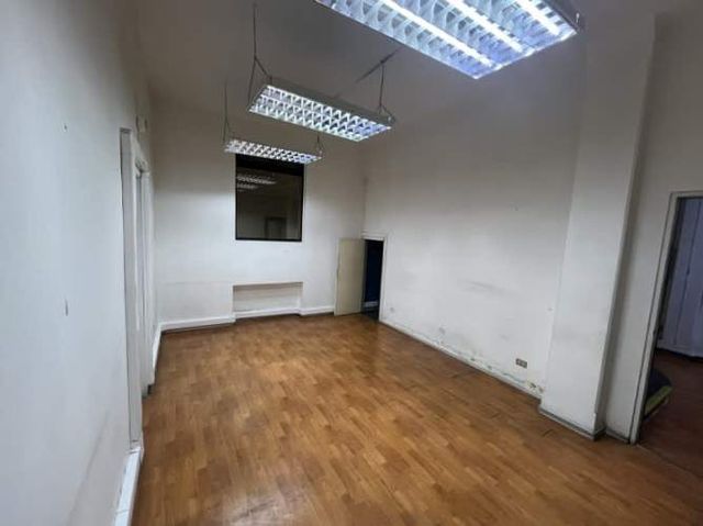 ARRIENDO PROPIEDAD INDUSTRIAL DE 1.189M2- PROVIDENCIA