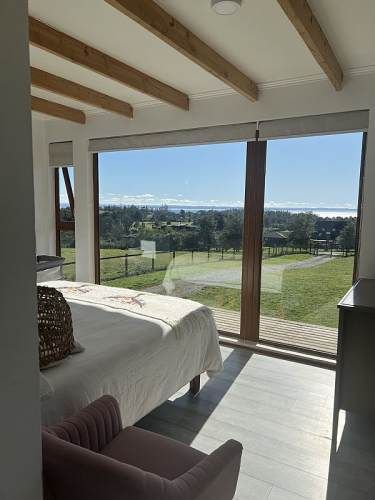 CASA CON VISTA LAGO LLANQUIHUE Y VOLCÁN OSORNO PU