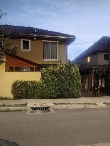 CASA A 400 METROS COLEGIO ALICANTE