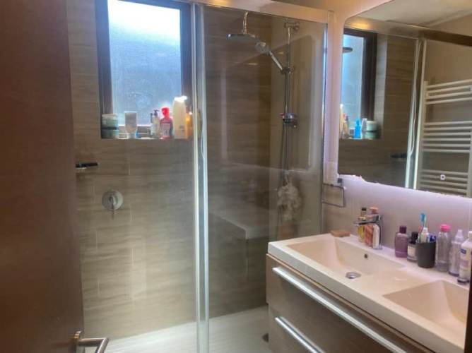 ESPECTACUALAR CASA EN BARRIO CENTENARIO