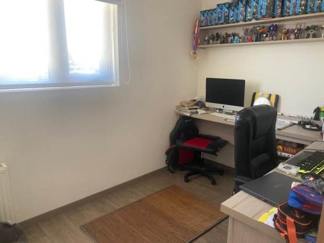 ESPECTACUALAR CASA EN BARRIO CENTENARIO