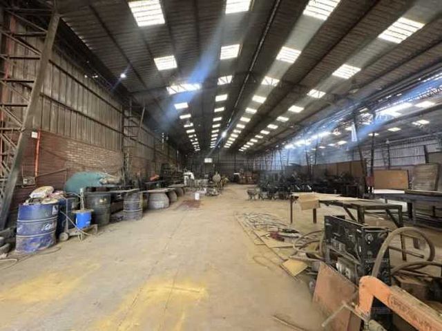 BODEGA DE 1.800 M2 - TERRENO 4.000 M2- INDUSTRIAL-