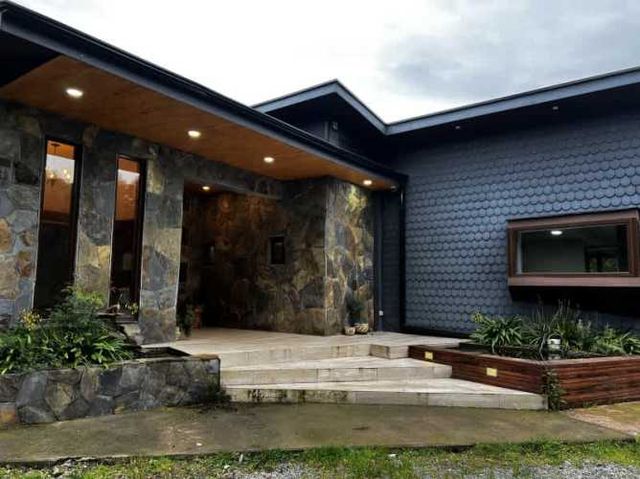 HERMOSA CASA PARCELA -CLUB DE CAMPO-10 MINUTOS DEL CENTRO-