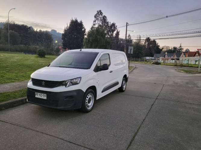 Peugeot partner L2 año 2021