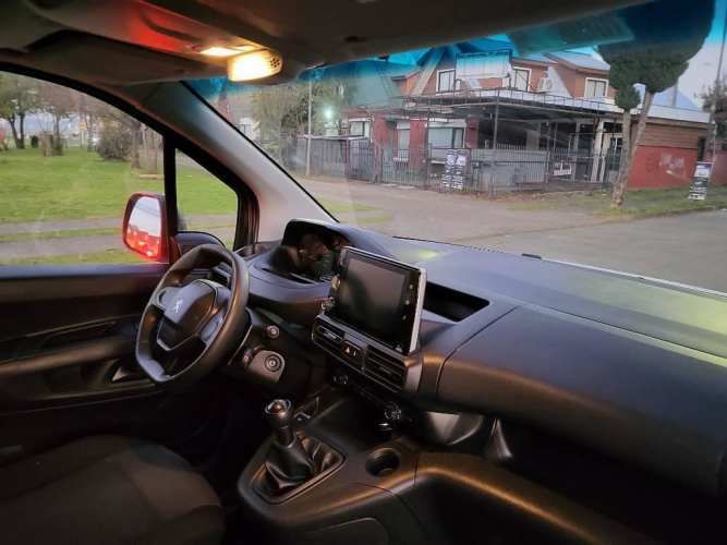 Peugeot partner L2 año 2021