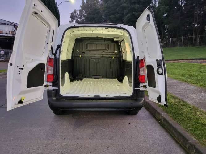 Peugeot partner L2 año 2021