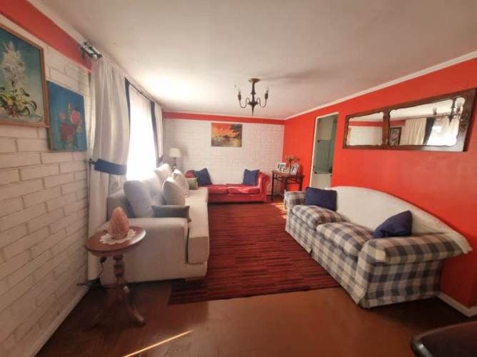 Casa 3 dormitorios 1 baño, sólida