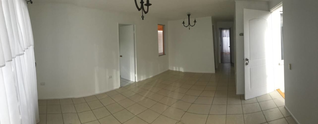 Casa imperdible en un amplio terreno