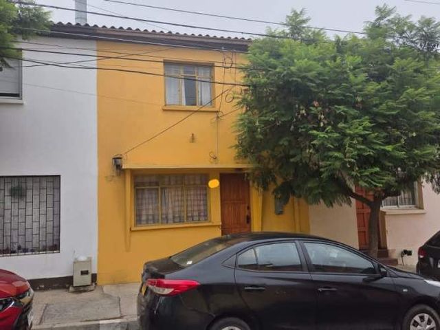 Se Vende Casa Cercana a Hospital de Quilpué