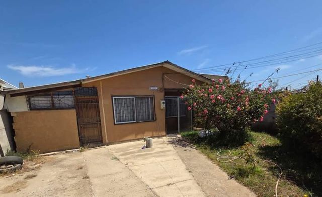 Se Vende Casa con Amplio Patio en Pompeya Sur