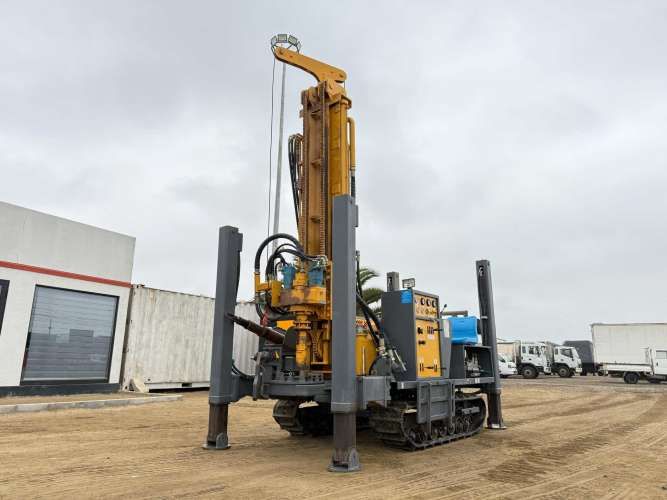 2023 Perforadora de Pozo Feida FYX200 para 200 mts – Incluye Compresor con motor Cummins