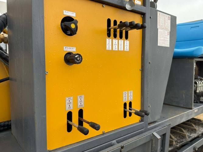 2023 Perforadora de Pozo Feida FYX200 para 200 mts – Incluye Compresor con motor Cummins