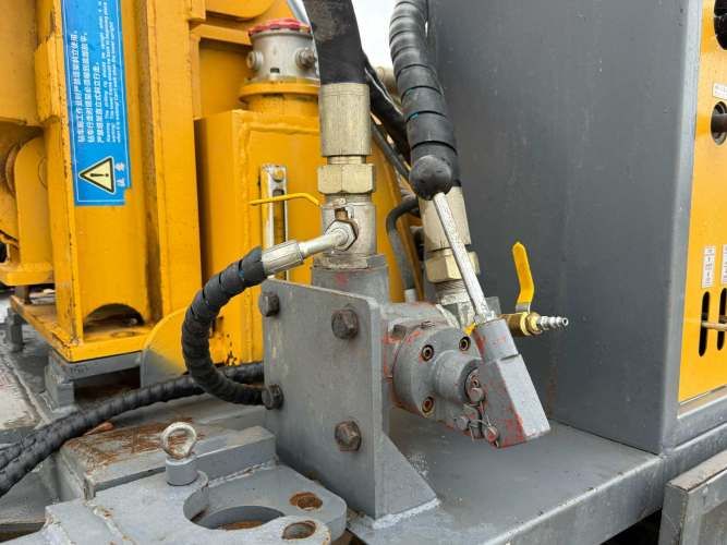 2023 Perforadora de Pozo Feida FYX200 para 200 mts – Incluye Compresor con motor Cummins