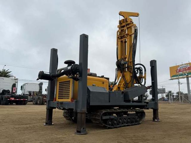 2023 Perforadora de Pozo Feida FYX200 para 200 mts – Incluye Compresor con motor Cummins