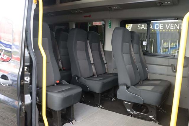 MINI BUS FORD TRANSIT 2025 FULL 17+1 UNICO DUEÑO TURISMO AL DIA