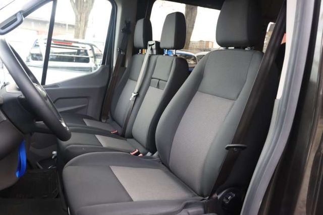 MINI BUS FORD TRANSIT 2025 FULL 17+1 UNICO DUEÑO TURISMO AL DIA