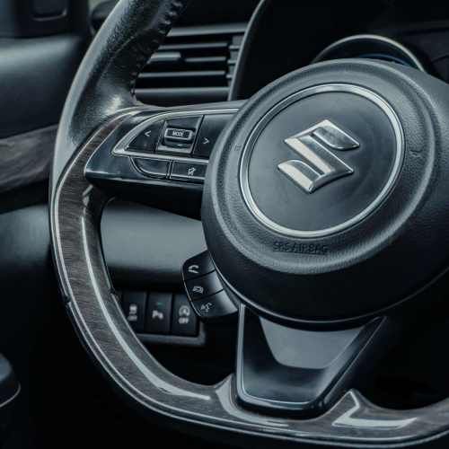 SUZUKI ERTIGA GLX SMART HYBRID MT