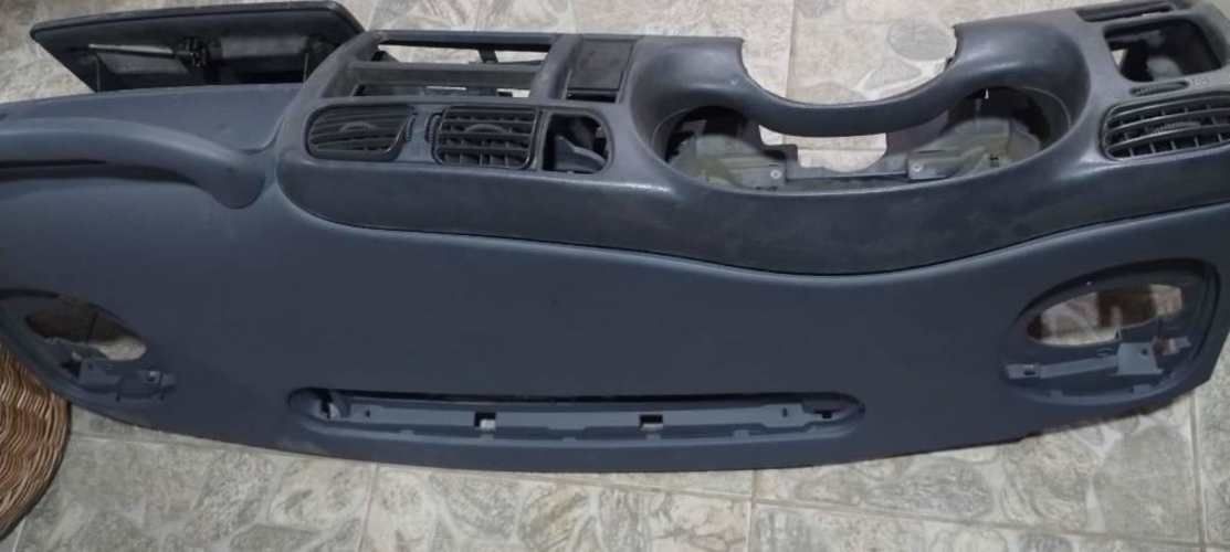 Torpedo de chevrolet blazer impecable. Y mascara