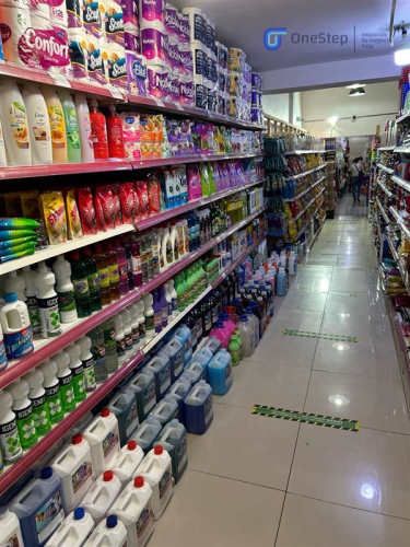 LOCAL COMERCIAL Derecho de llaves de UN IMPACTANTE MINIMARKET. OPORTUNIDAD FIRME Y RESULTADOS IMPRESIONANTES !!!. Santiago Centro.