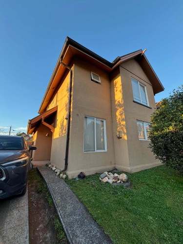 EXCELENTE CASA EN VENTA SECTOR TORREONES, CONCEPCIÓN