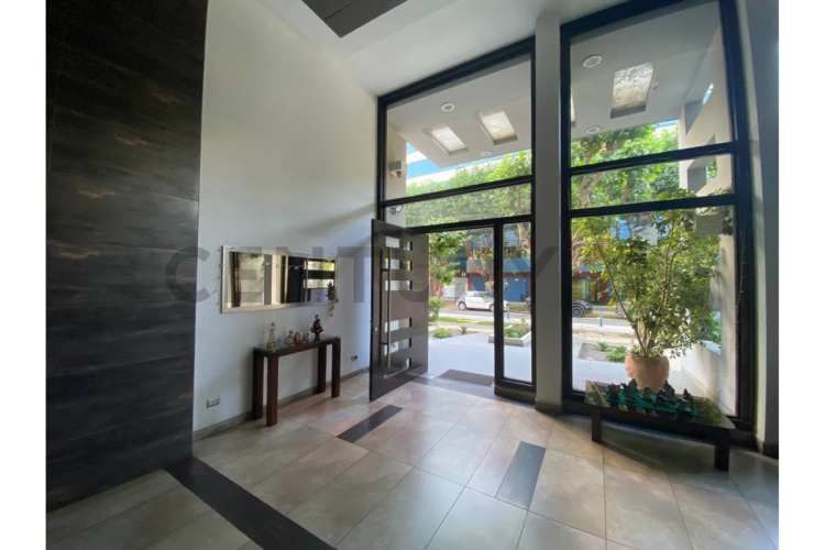 Venta departamento vista panorámica Poniente