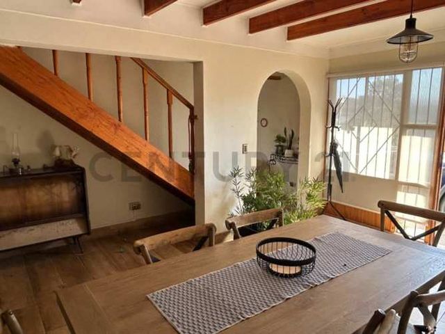 Venta casa en ubicación privilegiada en Recreo