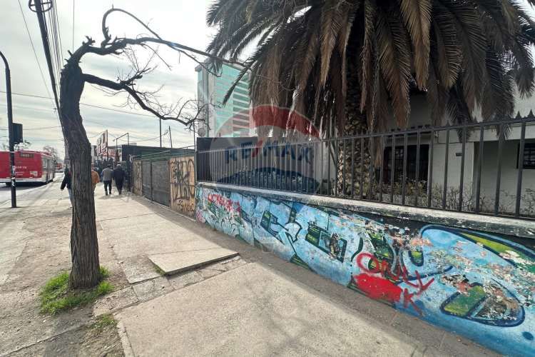 Terreno comercial av pajaritos