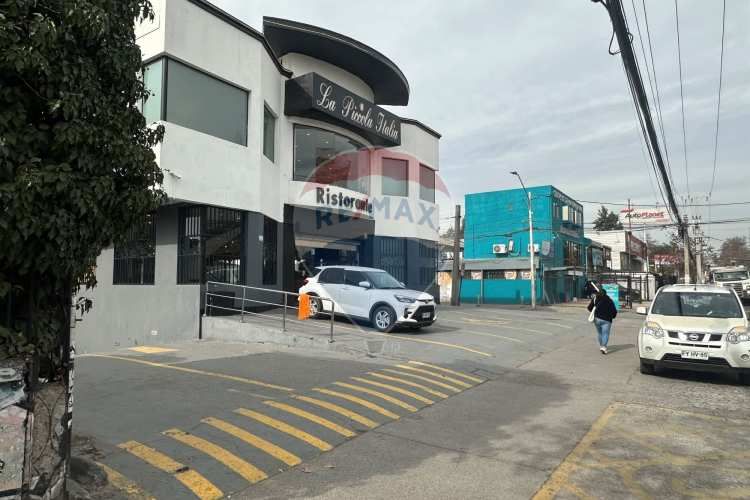 Terreno comercial av pajaritos