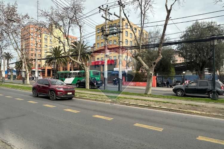 Terreno comercial av pajaritos