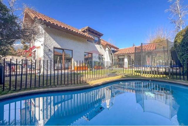 Casa en venta en la reina