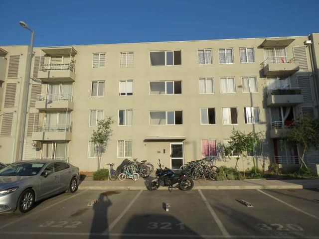 Depto. C/estacionamiento Sector Almirante Riveros