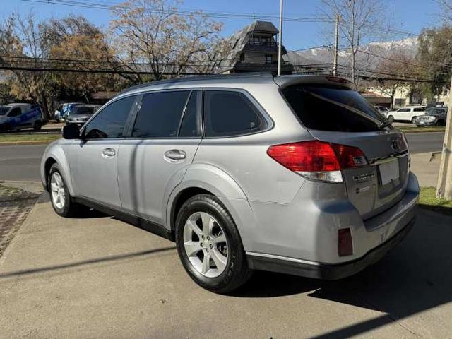 SUBARU OUTBACK DIESEL 2.0 AUT 4X4 VER EN LAS CONDES 2015