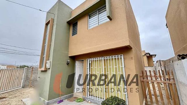 Casa ARRIENDO CASA ESQUINA ESTANCIA EL SAUCE I