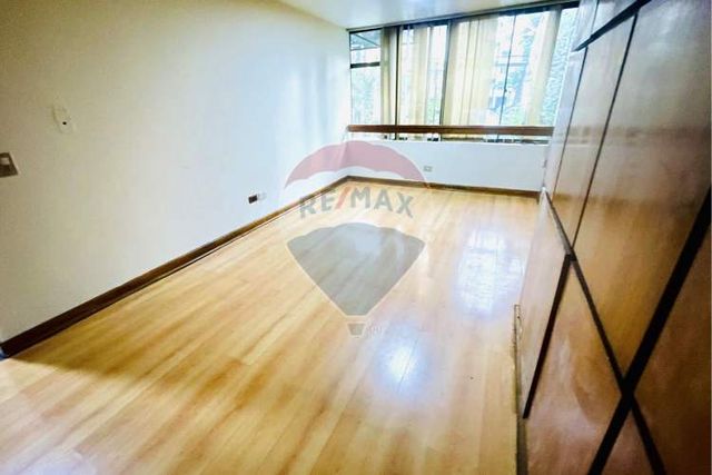 Oficina piso 1 padre mariano